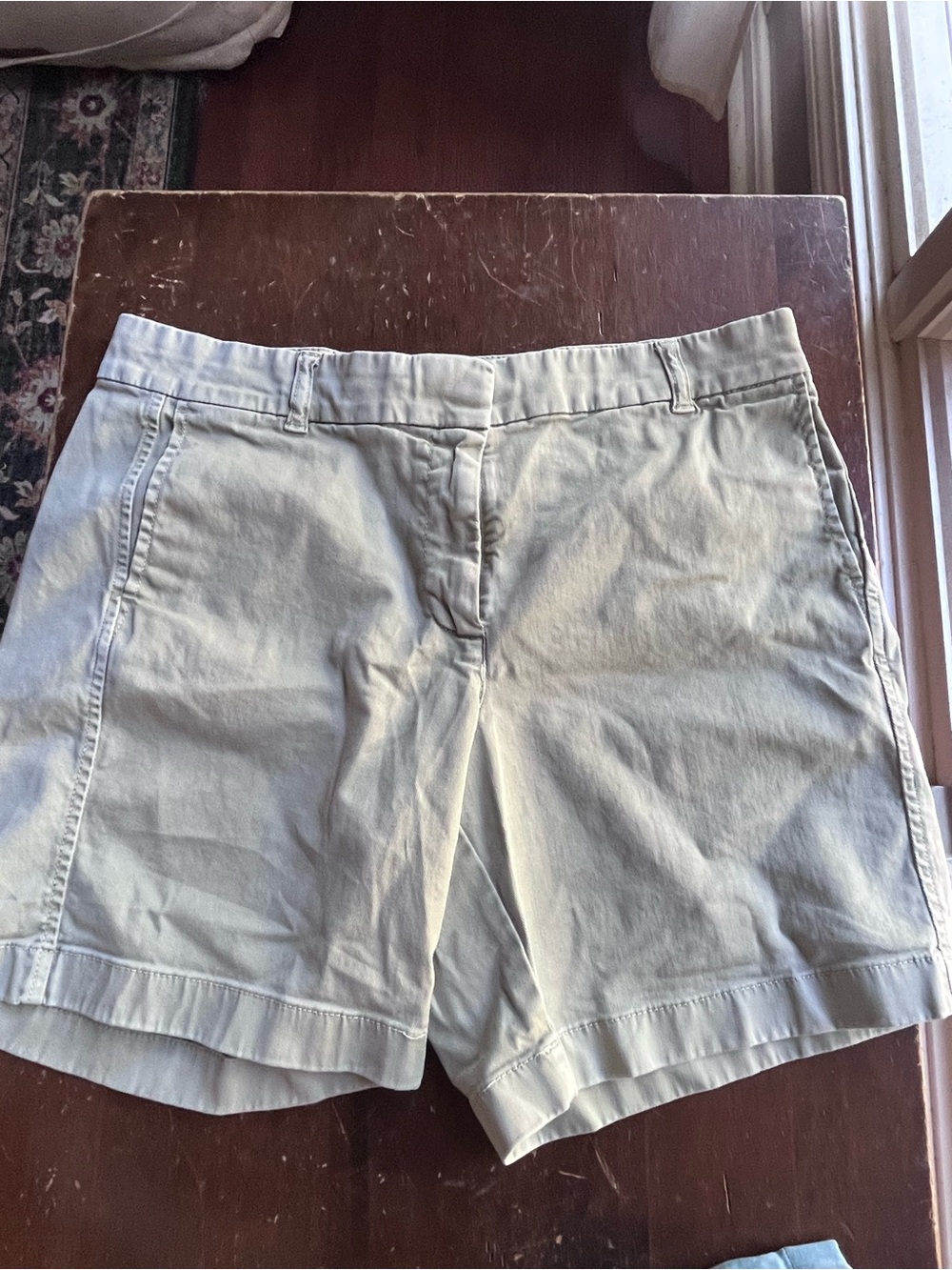 JCrew women’s 7” shorts